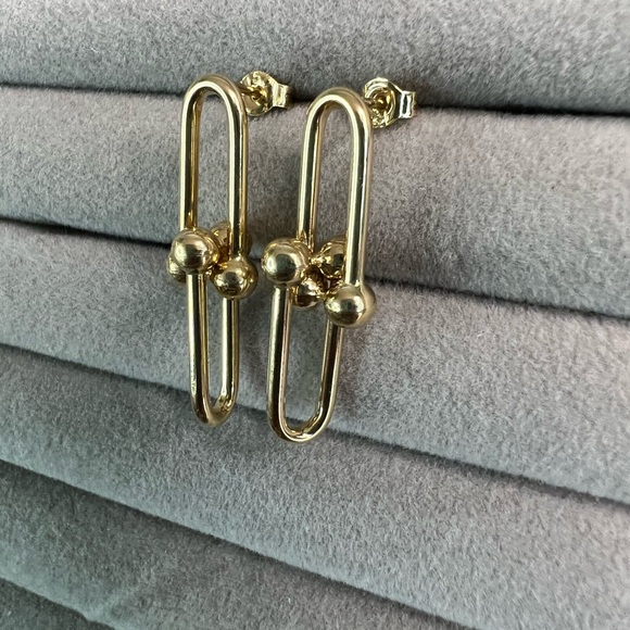 ✅Sold‼️Sale‼️18K Real Gold Hardware Earrings - Picture 7 of 9